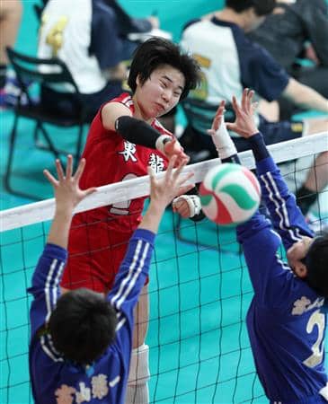 【春高バレー速報】（６）鎮西ストレート勝ち　女子の東京都市大塩尻は３回戦へ