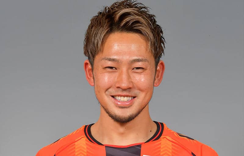 山口退団のMF吉濱遼平が岐阜へ加入! 「J2昇格に向けて持っている力を全て注ぎます」