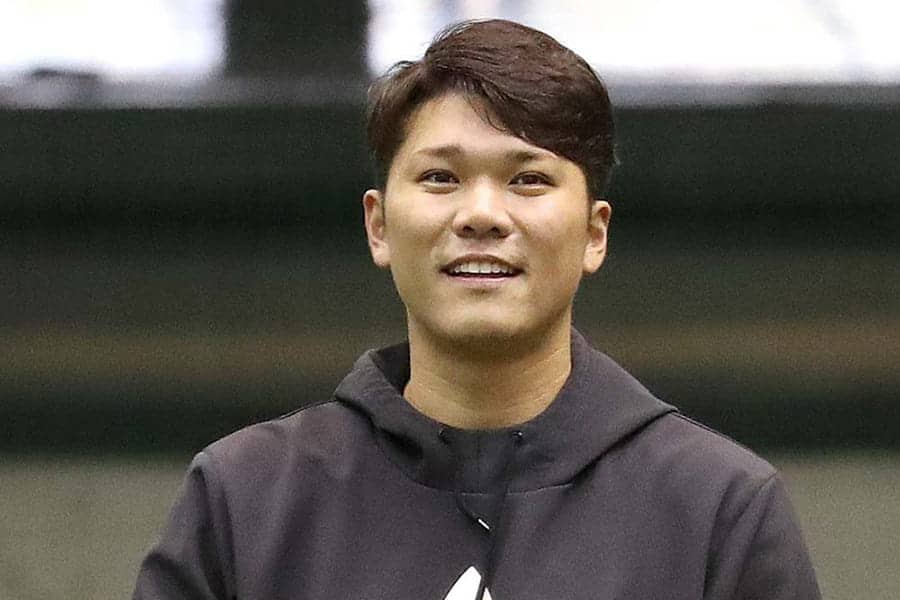 声もかっこいい」巨人・坂本勇人が7年ぶり胸番号復活の新ユニで共闘