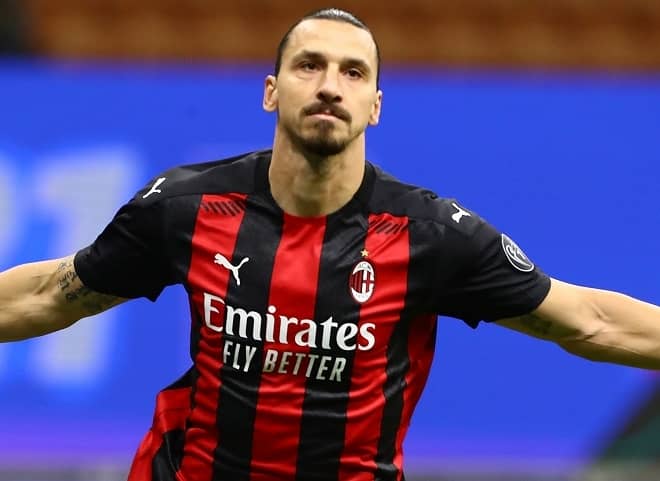 オレに運転させろって言ったら イブラが衝撃の ヒッチハイク事件 の詳細を明かす バイクに乗せた男性は ズラタンは素晴らしい人だった サッカー スポーツブル スポブル