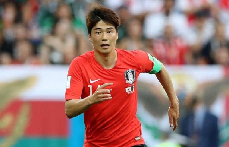 最終ラインからロングパス一閃 韓国屈指の名手キ ソンヨンが決めたレーザービームパス 21 ベスト アシスト サッカー スポーツブル スポブル