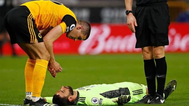 意識を失ったウルブスgk 監督が状態を説明 心配だが サッカー スポーツブル スポブル