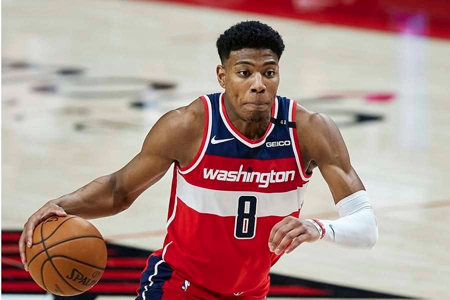 Nba 八村塁のお洒落な足元 桜柄の 水色 金シューズ に米好評 カッコいい 美しい バスケットボール スポーツブル スポブル