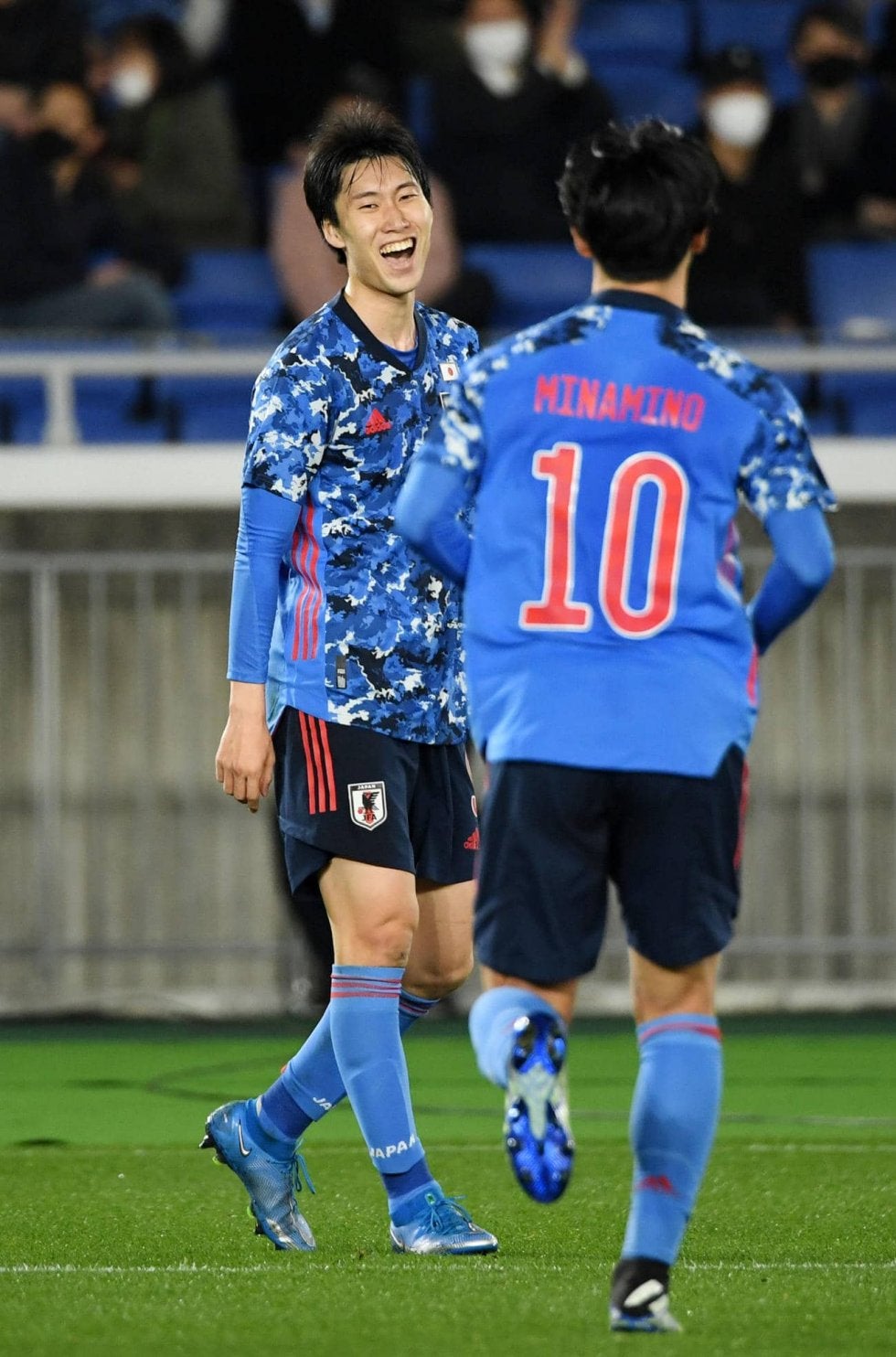 鎌田が自画自賛の一撃 欧州に出てできるように サッカー スポーツブル スポブル