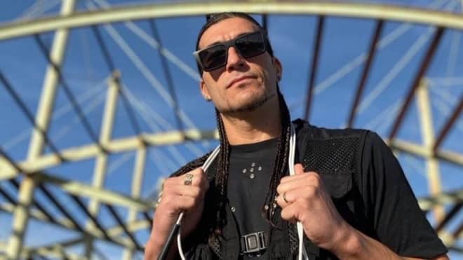 音楽業界で成功掴む元バルサgk トレードマークの ポニーテール をバッサリ サッカー スポーツブル スポブル 音楽業界で成功掴む元バルサgk トレードマークの ポニーテール をバッサリ サッカー スポーツブル スポブル