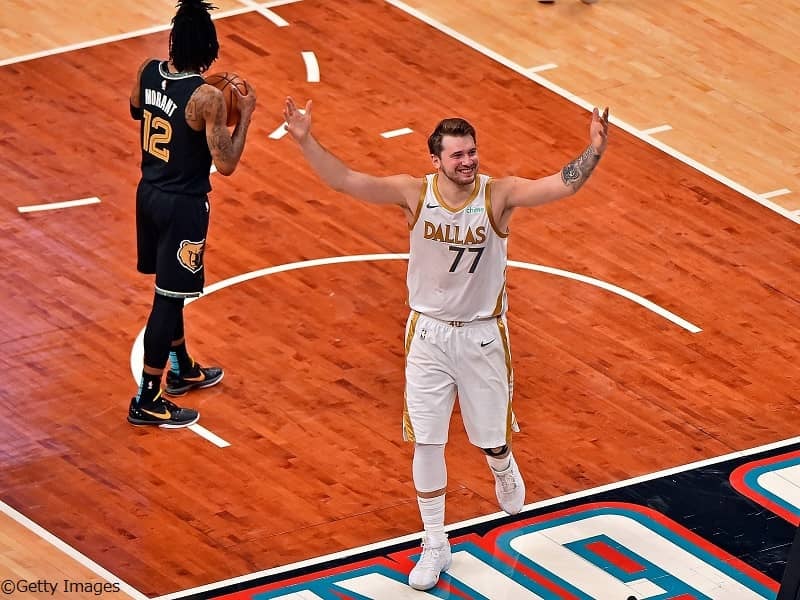 “ルカ・マジック”発動！ ドンチッチのブザービーターでマブスがグリズリーズを下す