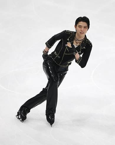 羽生結弦が「花は咲く」に込めた切なるメッセージ...感動を呼んだ日本代表の「チーム演技」