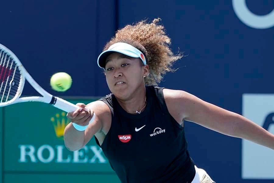 大坂なおみが大胆イメチェン　桜色ヘアのモデルショットに海外興奮「これ超かわいい」