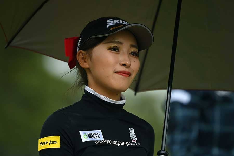 「逞しくなったって言われます」　肉体強化の“レイチェル”臼井麗香、初Vへ1打差2位