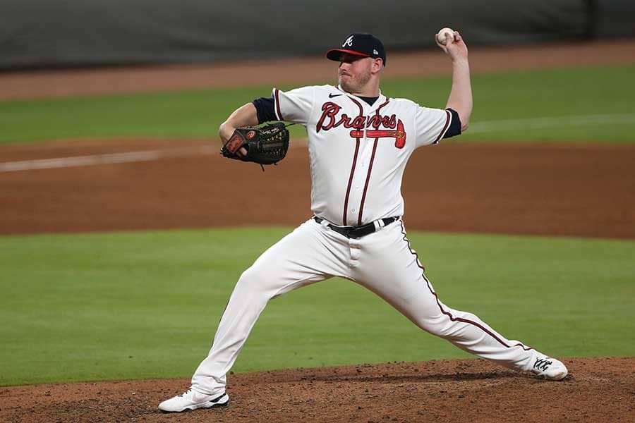 【MLB】“マジカル頭上捕球”から併殺　ブレーブス左腕に米驚愕「ノールック」「何だこれ？」