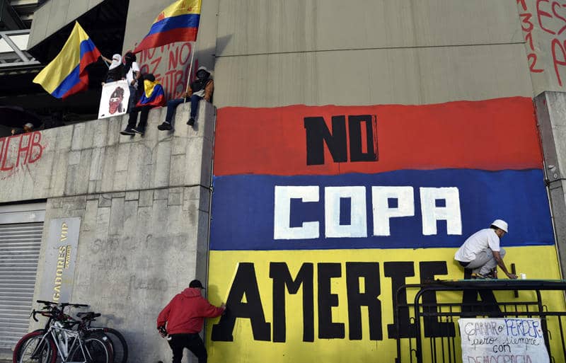 来月開幕のコパ・アメリカ、コロンビアが共催国から離脱…反政府デモ拡大で国内情勢不安