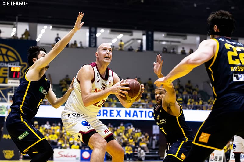 宇都宮の安齋HCは「CSは別物」…川崎の佐藤HCは「後2つ勝つしかない」