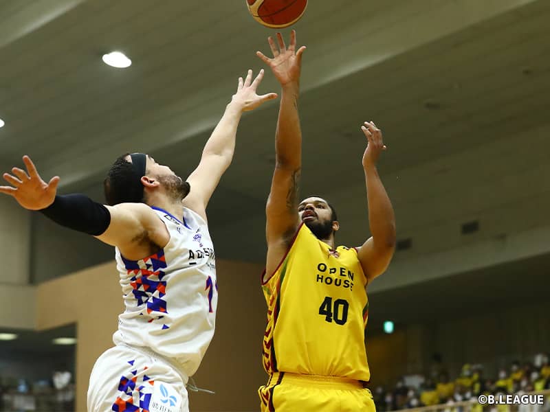 群馬が茨城の驚異的な追い上げを退け、B2優勝に王手…キーナンが34得点と躍動