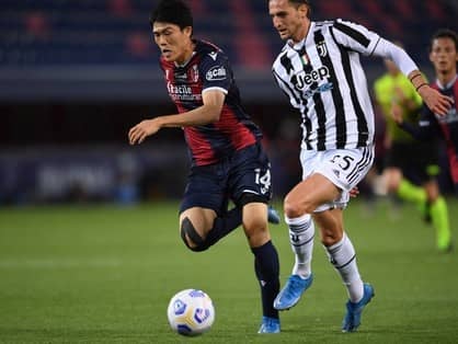 欧州でプレーする日本人選手32人の今シーズンを５段階評価で総括。最高評価は誰だ？