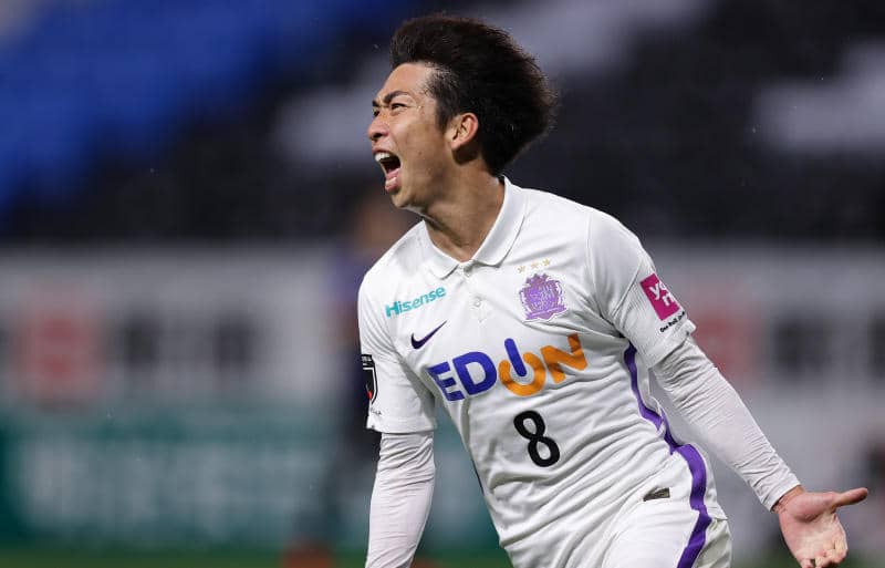 「さすが日本代表！」広島MF川辺駿の低空ミドルにファンも興奮「めっちゃ曲がってる」