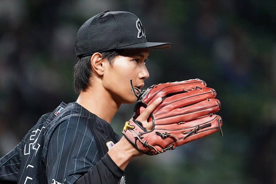 ロッテ藤原、華麗なスライディングキャッチ　TV実況興奮「ドンピシャのタイミング」