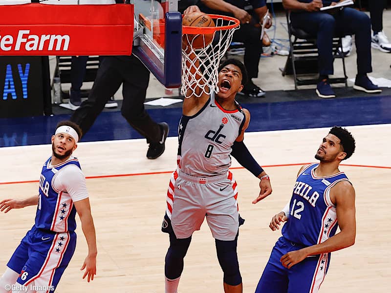 ウィザーズ指揮官が今季の八村の活躍について「2年目ですごく成長した」