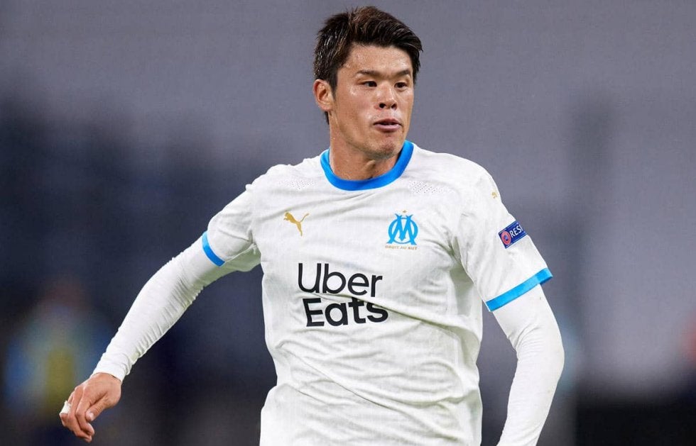 背番号は「2」、酒井宏樹が浦和に完全移籍で加入「一つでも多くのタイトルを」