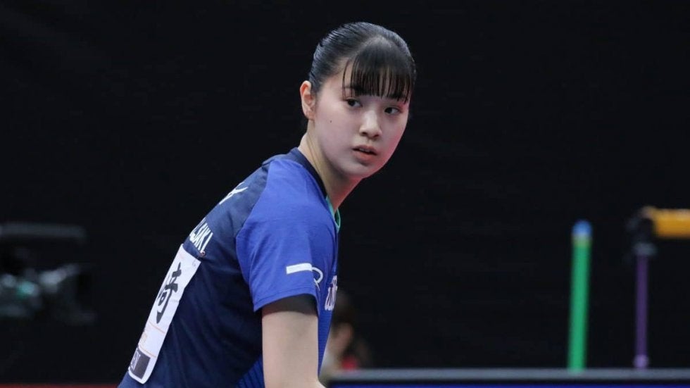 「とってもいい笑顔」長﨑美柚、19歳の誕生日　ケーキ片手に満面の笑み