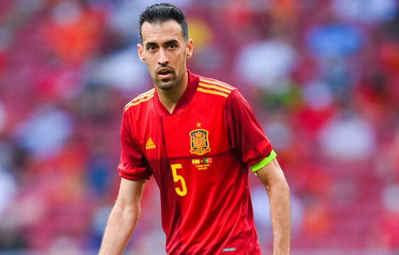 スペイン代表に朗報！ブスケッツがコロナ陰性でポーランド戦出場へ