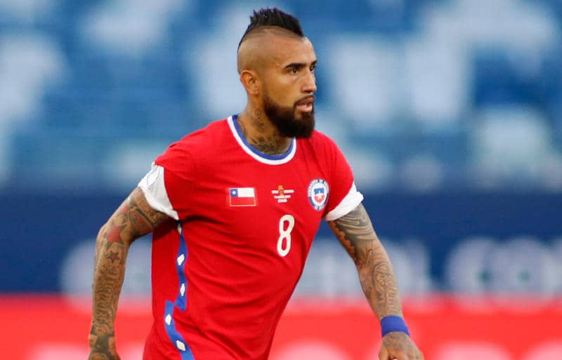 チリ代表、ビダルとメデルらがコロナ規律違反で制裁…宿泊先に美容師招く