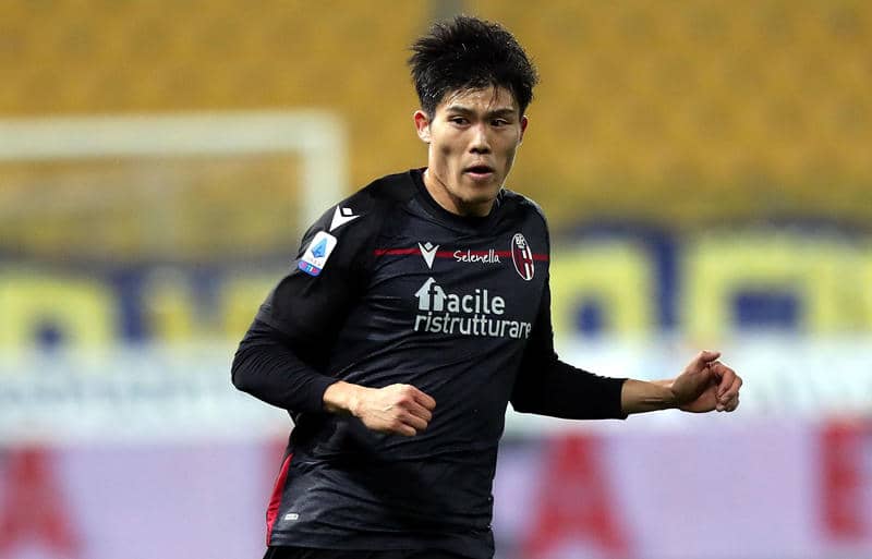 トッテナムが冨安健洋獲りへ！ 交渉開始と英『スカイ』報じる