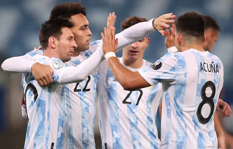 メッシ2G1Aのアルゼンチンが首位通過！ 連勝締めのウルグアイは2位でベスト8の戦いへ《コパ・アメリカ2021》