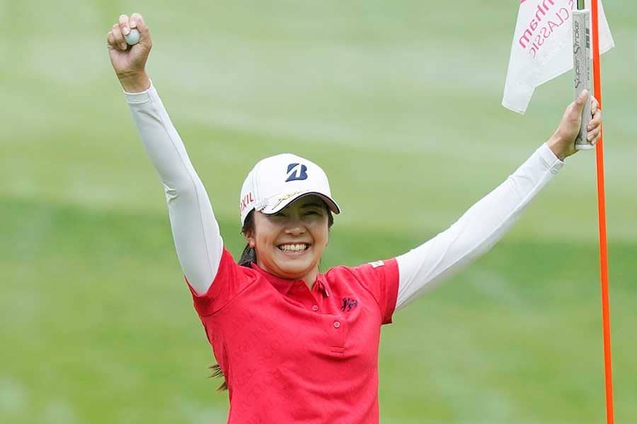 堀琴音、やっと言える「姉妹優勝した」と　8年前、転機になった姉のバーディーパット