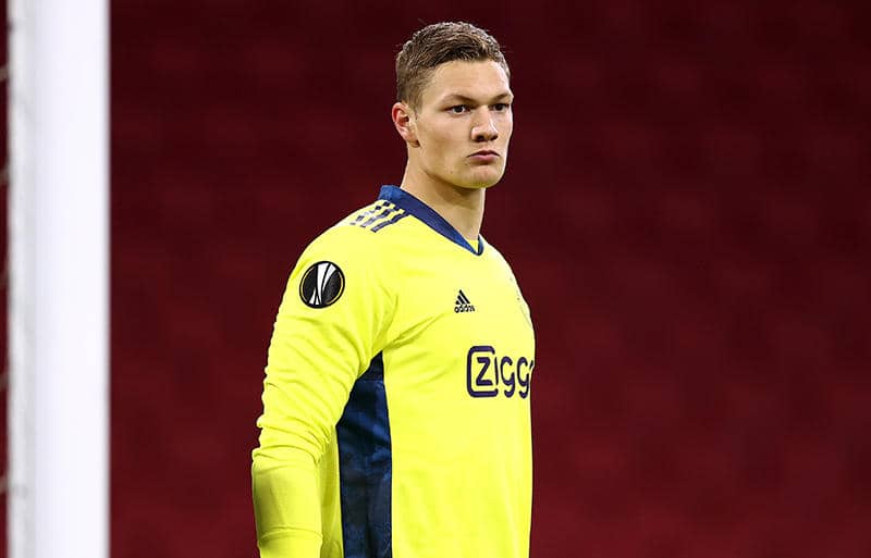 ブライトン、アヤックスから身長2m超のU-21蘭代表GKを獲得！