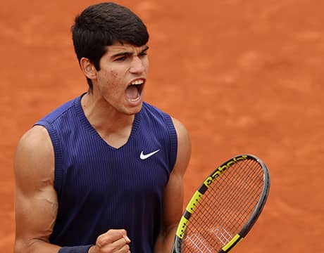 18歳アルカラス逆転で16強