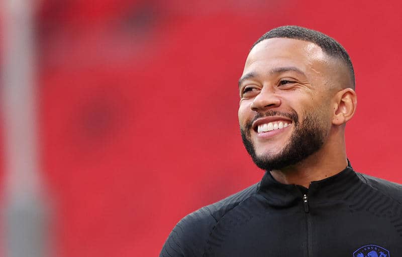 デパイ、バルサ入団会見で「夢が叶った」と喜び露わ…「僕はクーマンがいなくても来た」とも