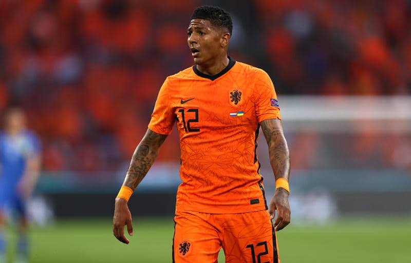 オランダ代表パトリック・ファン・アーンホルト、一度は破談のガラタサライ移籍が濃厚に