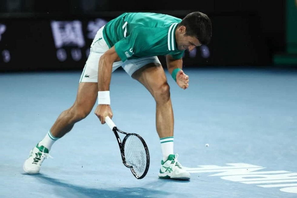 ジョコビッチ「ロジャーもラファもいないのは奇妙」なオリンピックでラケット破壊も