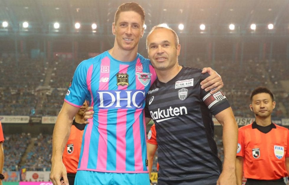 「活躍を期待している！」古巣で指導者キャリアスタートのトーレスにイニエスタやビジャらが激励