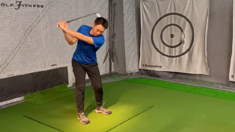 ゴルフスイングを変える！シャローイングは肩甲骨の動きで決まる！