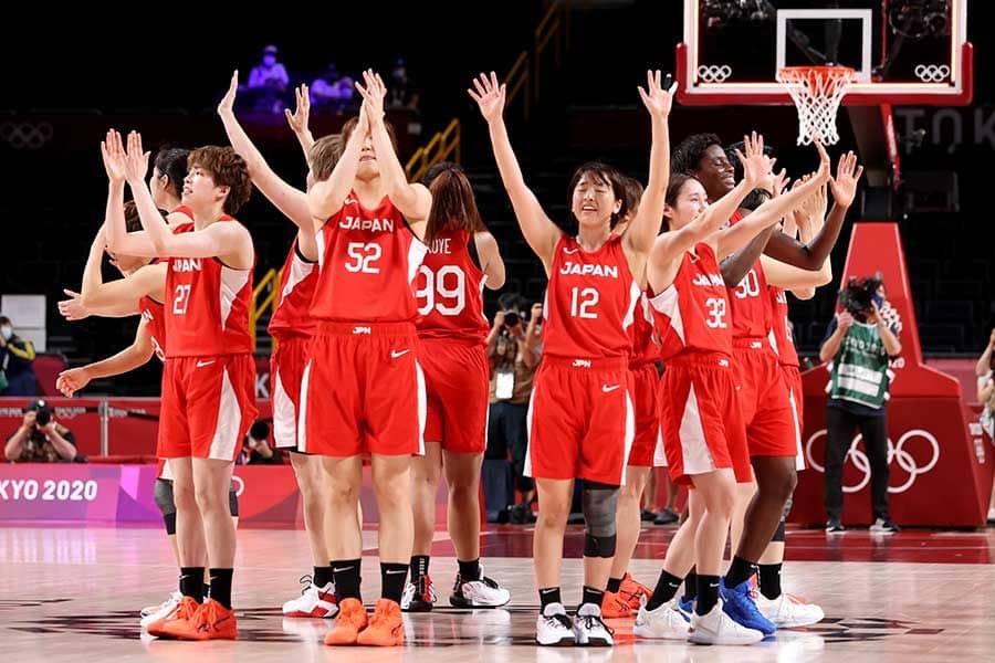 バスケ女子、大健闘の銀メダル　7連覇＆55連勝の米国に75-90敗戦も歴史的快進撃