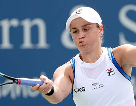 世界1位バーティ 初戦突破