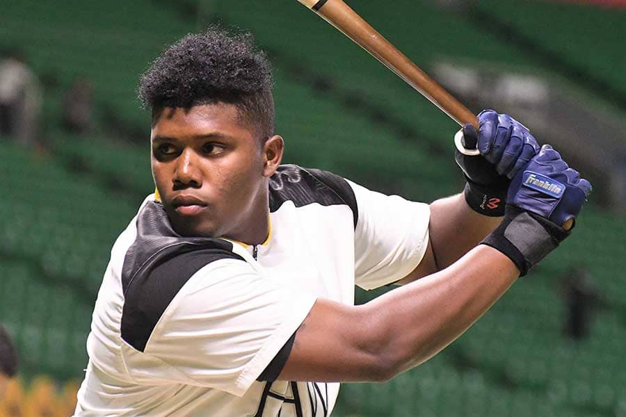 元鷹コラスがMLB公式の海外有望株ランキング5位に　Wソックスとの契約が有力