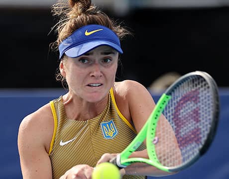 スイトリナ 完勝で準決勝へ