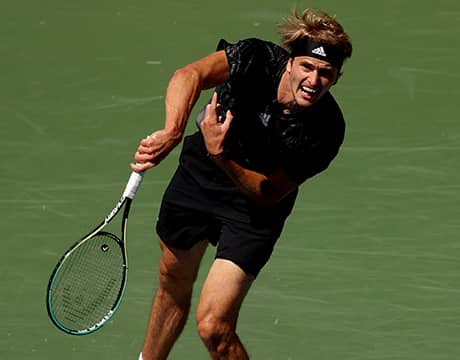 ズべレフ8強 20歳シナー撃破