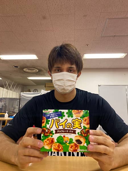 「晴れて仲間入りですね」ロッテ国吉、パイの実64層の秘密に“イケメンスマイル”