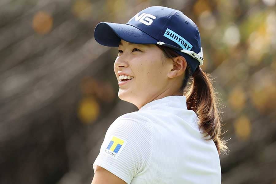 渋野日向子と小祝さくらが一緒にもぐもぐ　ラウンド中の風景に反響「2ショット最高」