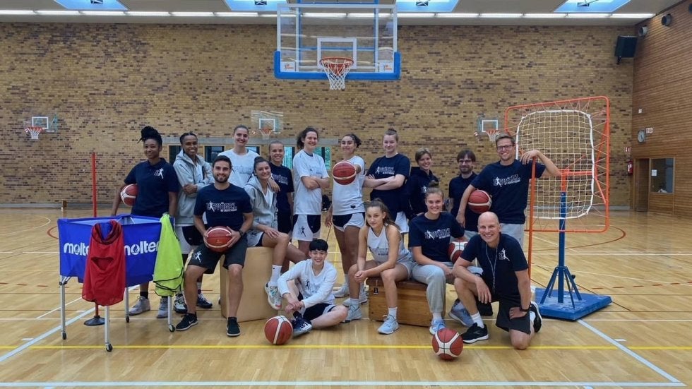 安間志織 ドイツ女子ブンデスリーガ開幕直前インタビュー - 日本のファンへの想いも込め「私がチームを引っ張っていく」