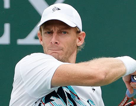 エース10本決めて初戦突破