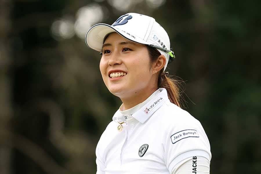 「伊藤園カラー!?」「この色、目立つ」　限定色の抹茶アウディに乗った大里桃子に反響