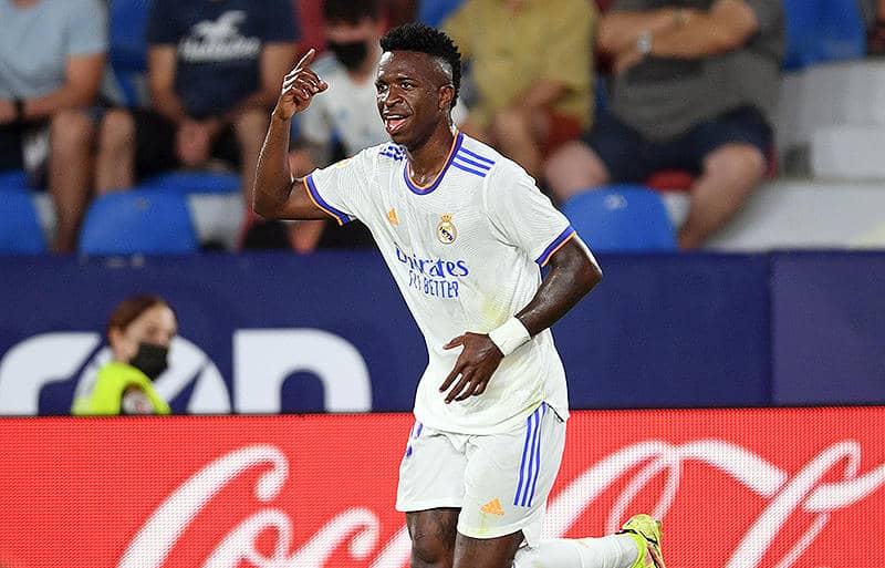 驚異の3人抜き含む2ゴール！ 覚醒のヴィニシウスが「失敗することは過程の一部」