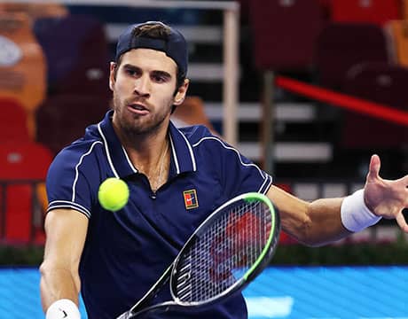 ハチャノフ 逆転勝ちで8強へ