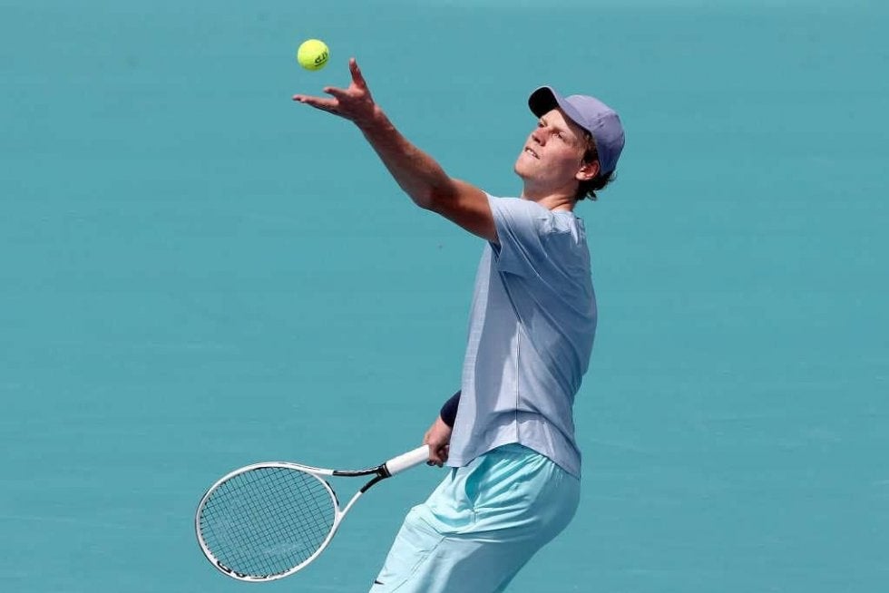 シナーがジョコビッチ以来の最年少記録。ファイナルズ出場権争いも白熱