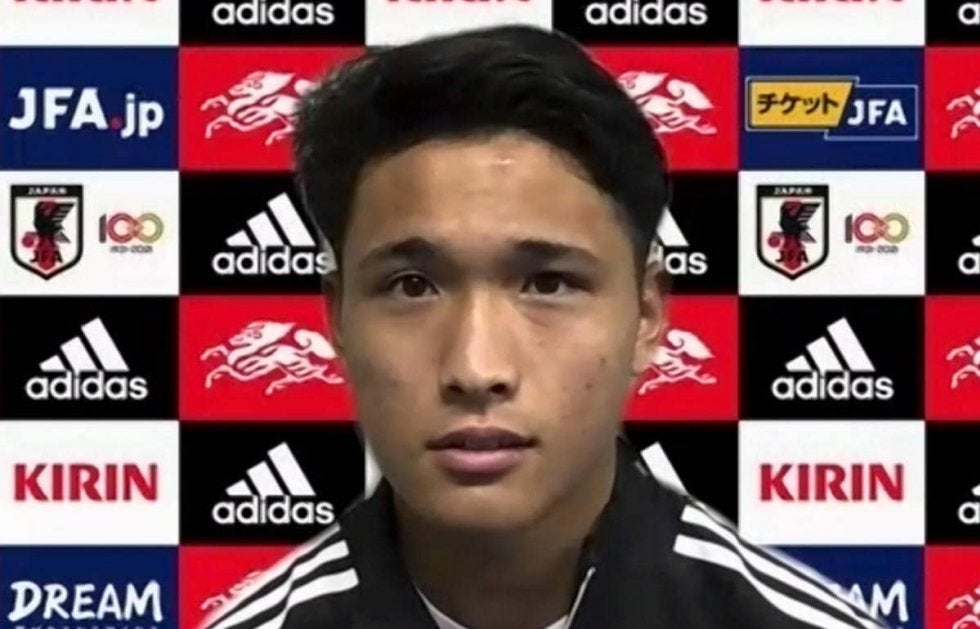 「前半は足元の感覚がない感じ」緊張していた中での貴重な先制弾、U-22日本代表MF松木玖生が意気込む「日の丸に恥じないプレーを」