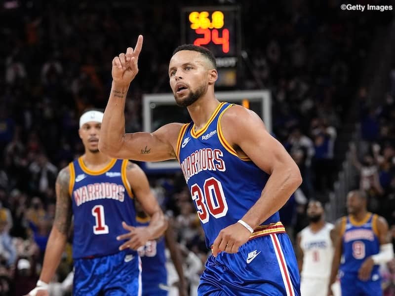 開幕4連勝を飾ったウォリアーズ…今後のカギはやはり”相棒”の復帰？